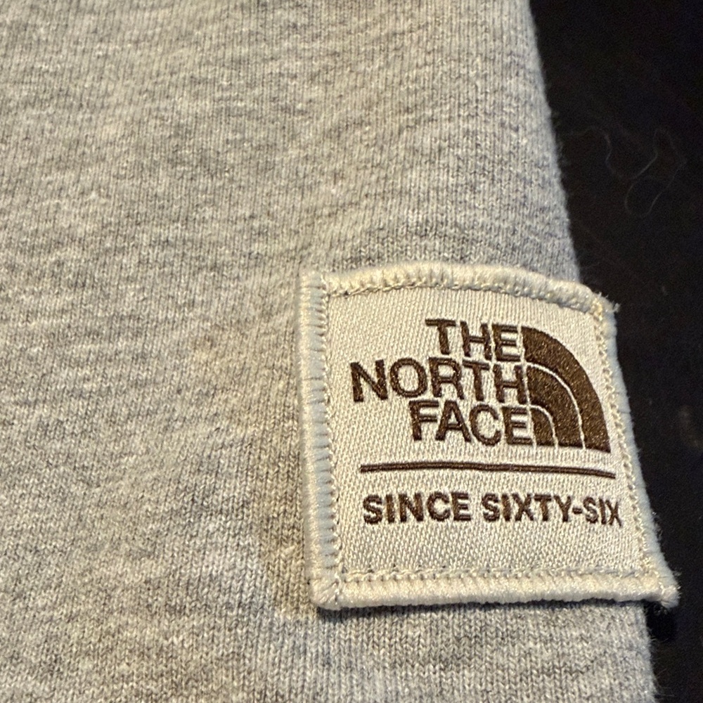 The North Face Women's Heritage Patch Rugby Shirt - Picture 3 of 8